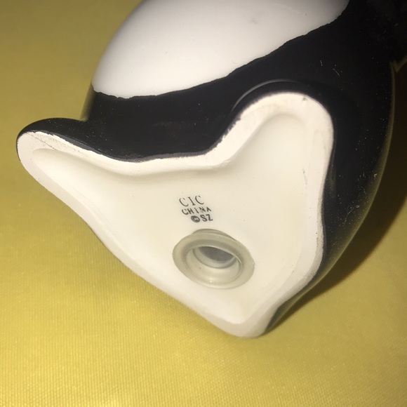 NWT Macy’s ceramic salt and pepper shakers - Picture 9 of 11